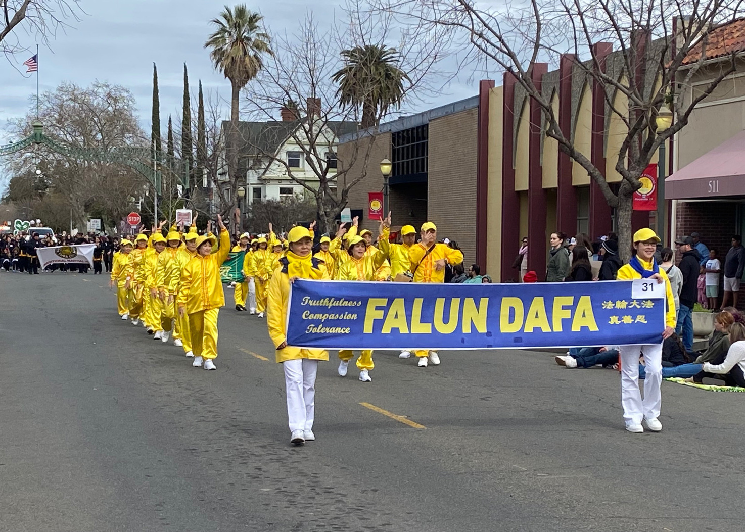 Image for article Каліфорнія, США. Група Фалунь Дафа бере участь у фестивалі Бок Кай у Мерісвілі