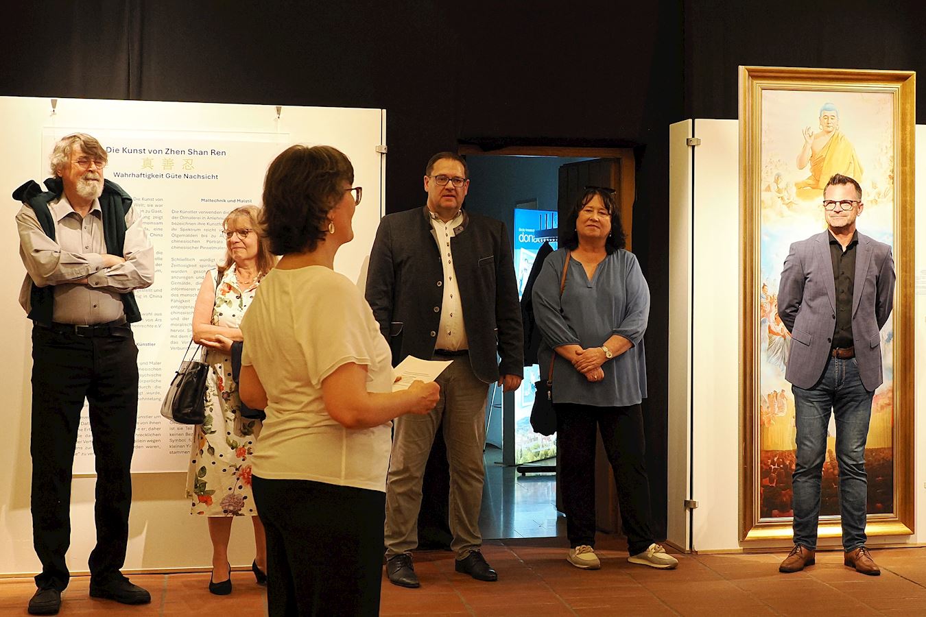 Image for article Німеччина. Міжнародна виставка «Мистецтво Чжень-Шань-Жень» зворушує та надихає відвідувачів