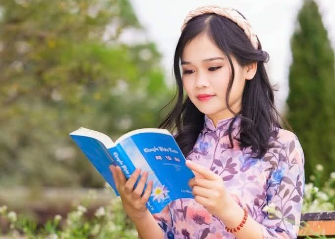 Image for article [Конференція Фа практикувальників Китаю] Старшокласниця самовдосконалюється за Дафа та підвищує свій Сіньсін