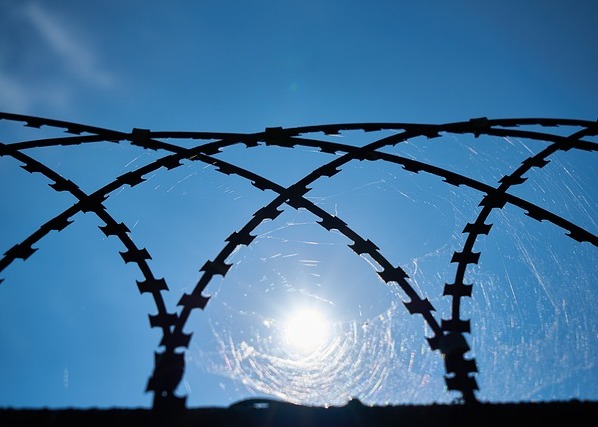 Image for article ​Колишню акушерку втретє позбавили волі за віру в принципи Фалуньгун; після ін’єкцій невідомих препаратів вона страждає на порушення пам’яті