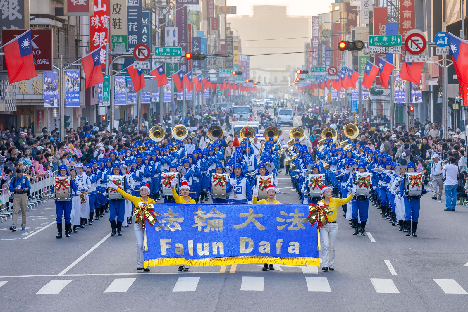 Image for article Тайвань. Глядачів зворушив виступ оркестру Тянь Ґо у заключній частині Міжнародного фестивалю духових оркестрів у місті Цзяї