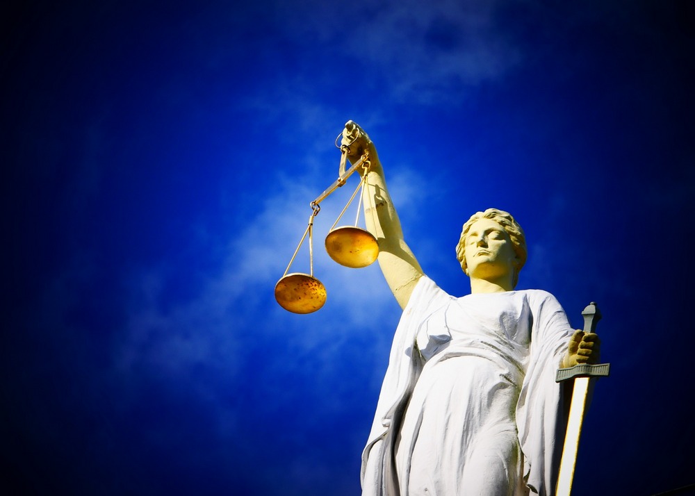 Image for article До Дня прав людини практикувальники Фалуньгун передали 48 урядам список порушників прав людини