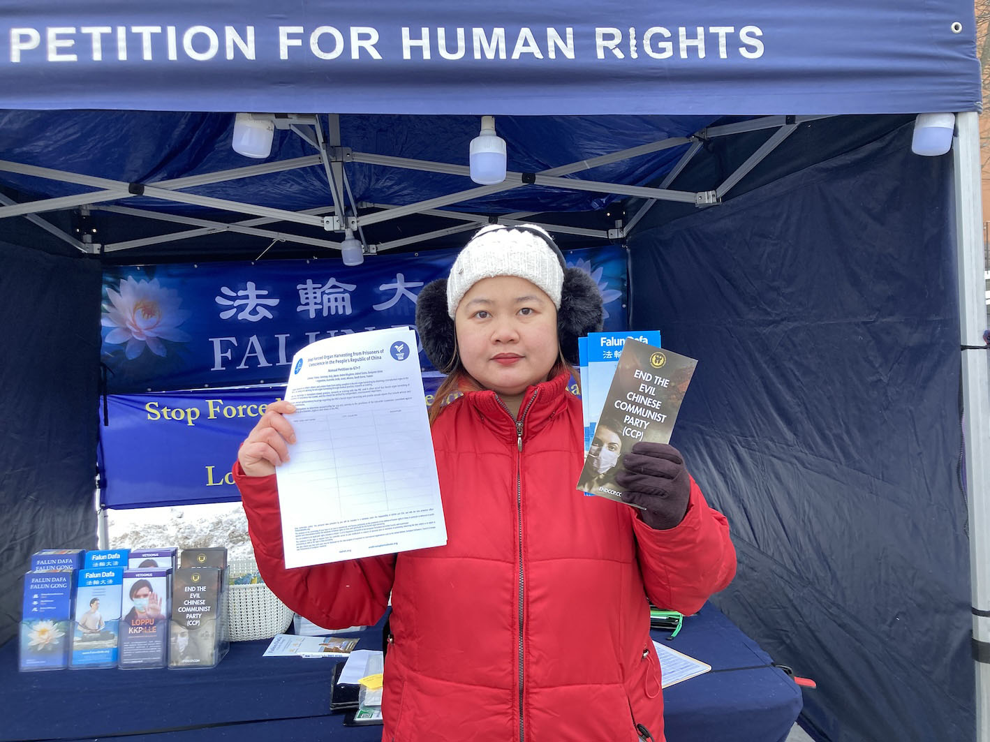 Image for article Фінляндія. Практикувальники провели акцію із запаленими свічками в Міжнародний день пам'яті жертв Голокосту