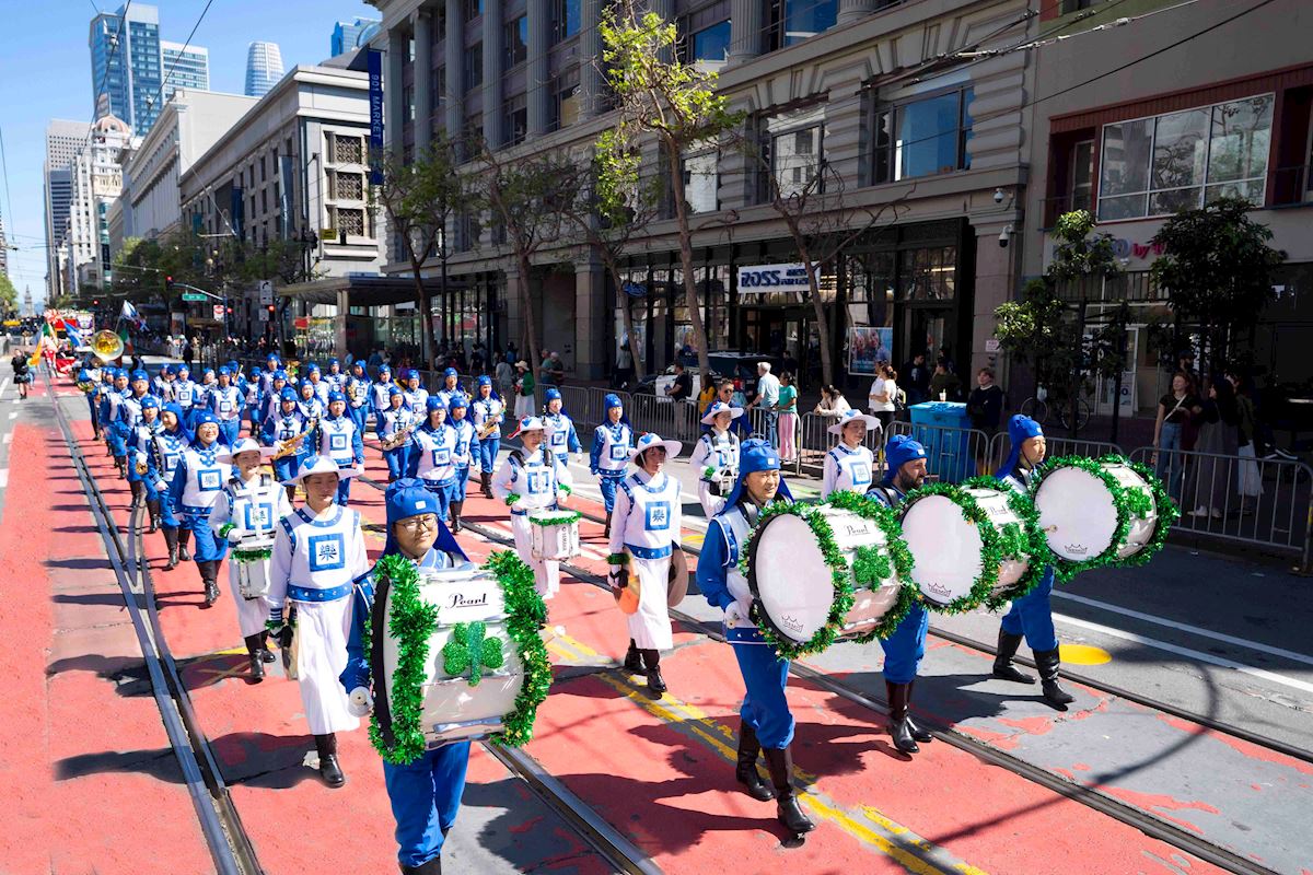 Image for article Каліфорнія. Фалунь Дафа знайшов відгук у серцях людей на параді, присвяченому Дню святого Патрика в Сан-Франциско